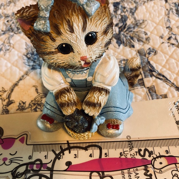 ✨Coquette Dorothy Kitty Figure & Hello Kitty Stickers💙🪄✨ - Picture 5 of 11